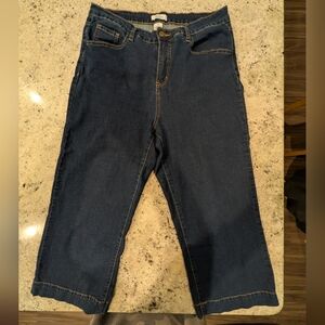 Chic Dark Blue Cropped Jeans Size 14